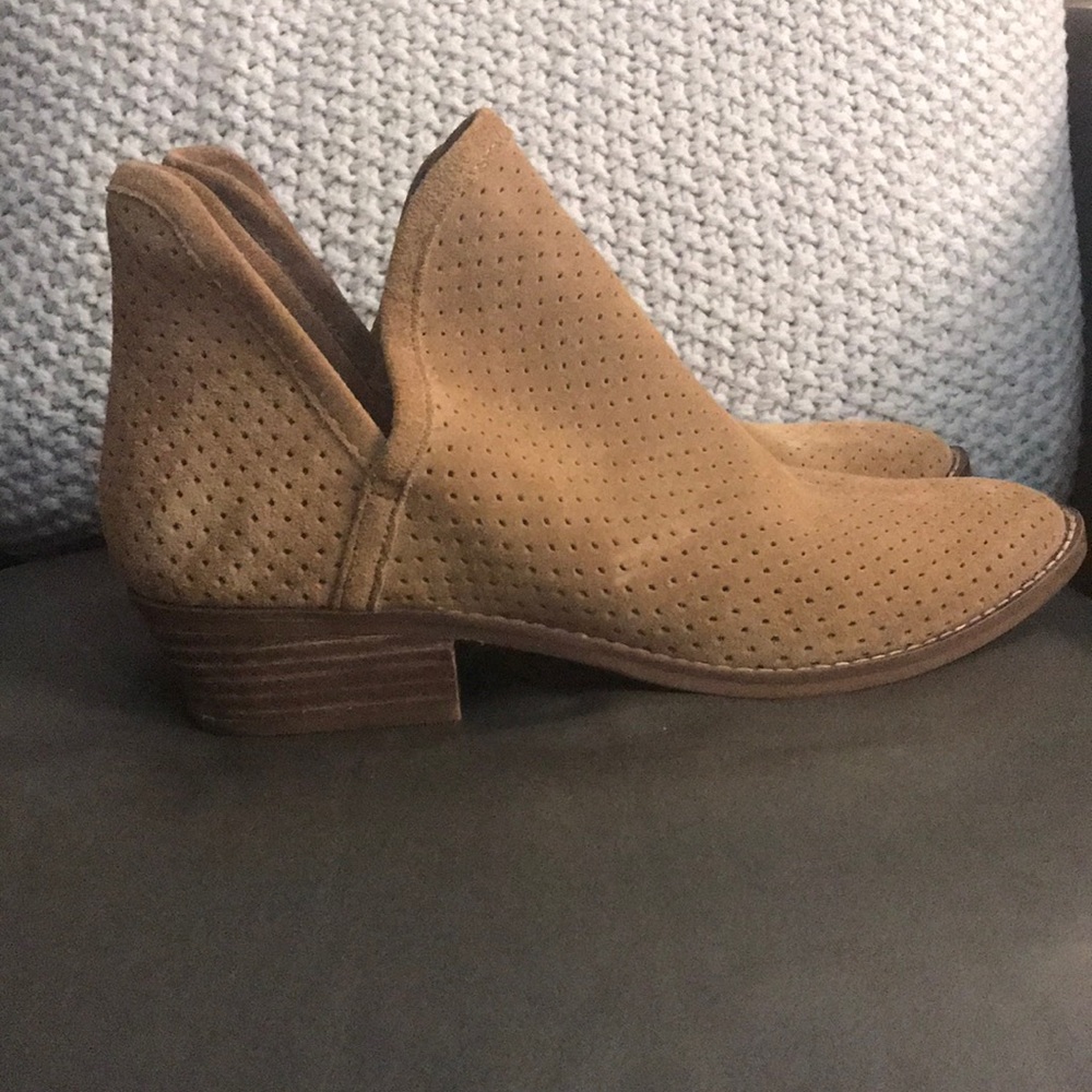 Tan leather Lucky Brand women’s Booties size 8